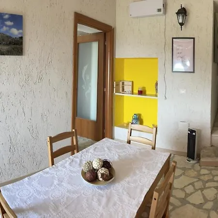 Casa Francesco App Kevin Rocchetta E Croce